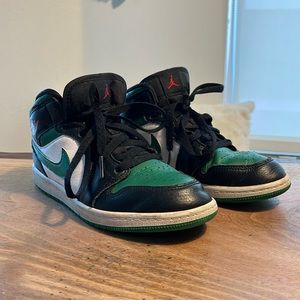 Air Jordan 1 Mid Pine Green